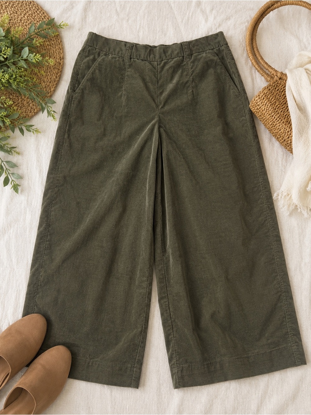 Democracy Green Velvet Pants 1X Pull On
